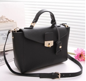B8392 IDR.21O.OOO MATERIAL PU SIZE L 37XH20XW11CM WEIGHT 800GR COLOR BLACK,RED,GREEN (2)